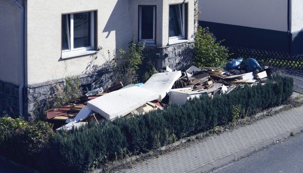 Yard Junk Removal in Duluth